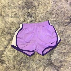 PURPLE/LAVENDER NIKE GIRLS SHORTS - GIRLS SIZE 6X - L - G, 116-122CM, 6-8 YRS